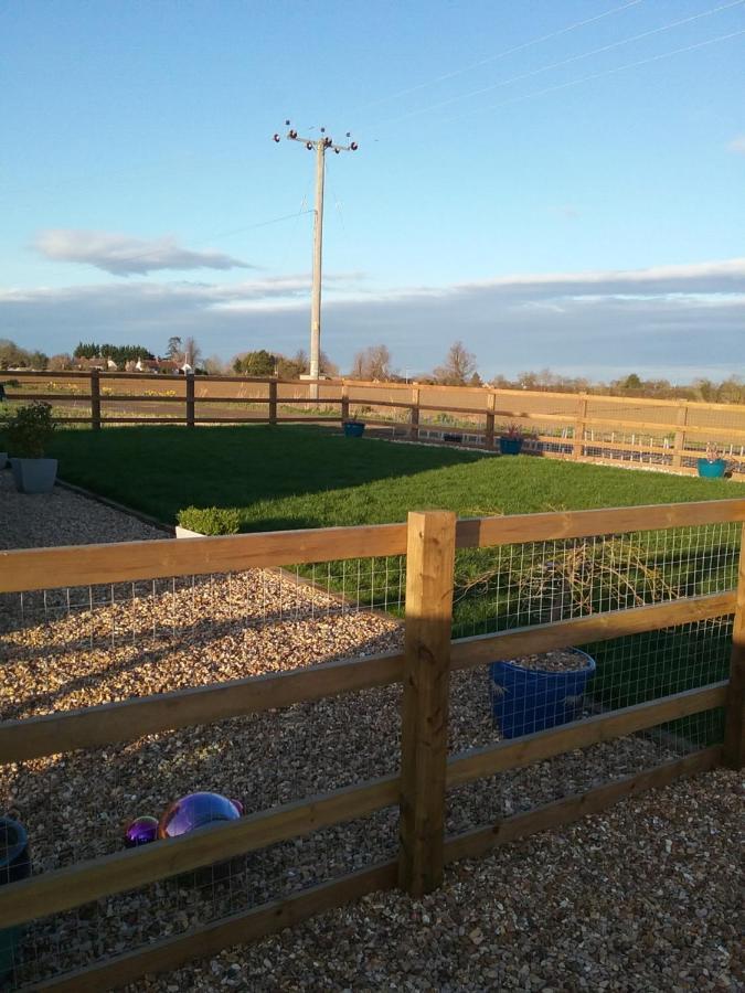 Heated Supersize Glamping Pod With Ensuite Bathroom, Wilburton, Nr Ely, Cambs Exterior photo