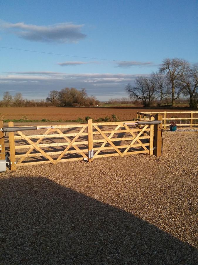 Heated Supersize Glamping Pod With Ensuite Bathroom, Wilburton, Nr Ely, Cambs Exterior photo